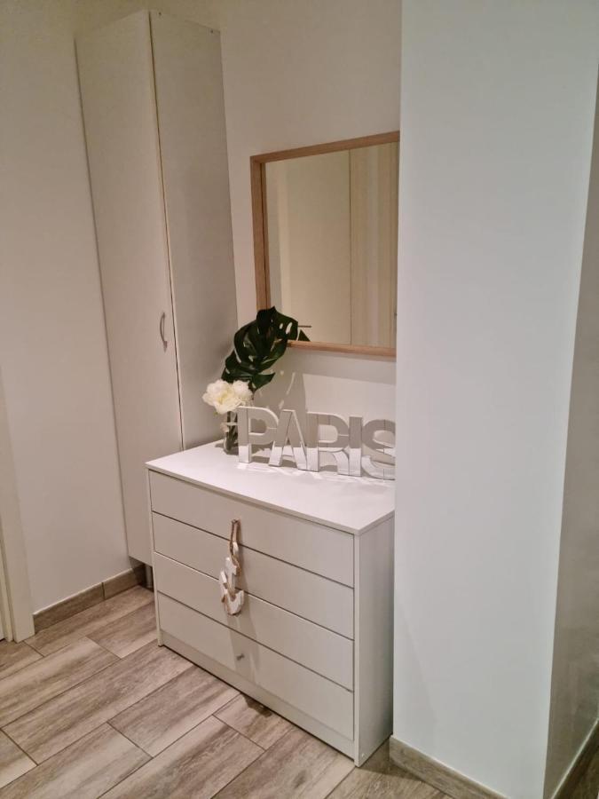 La Plaza Apartment